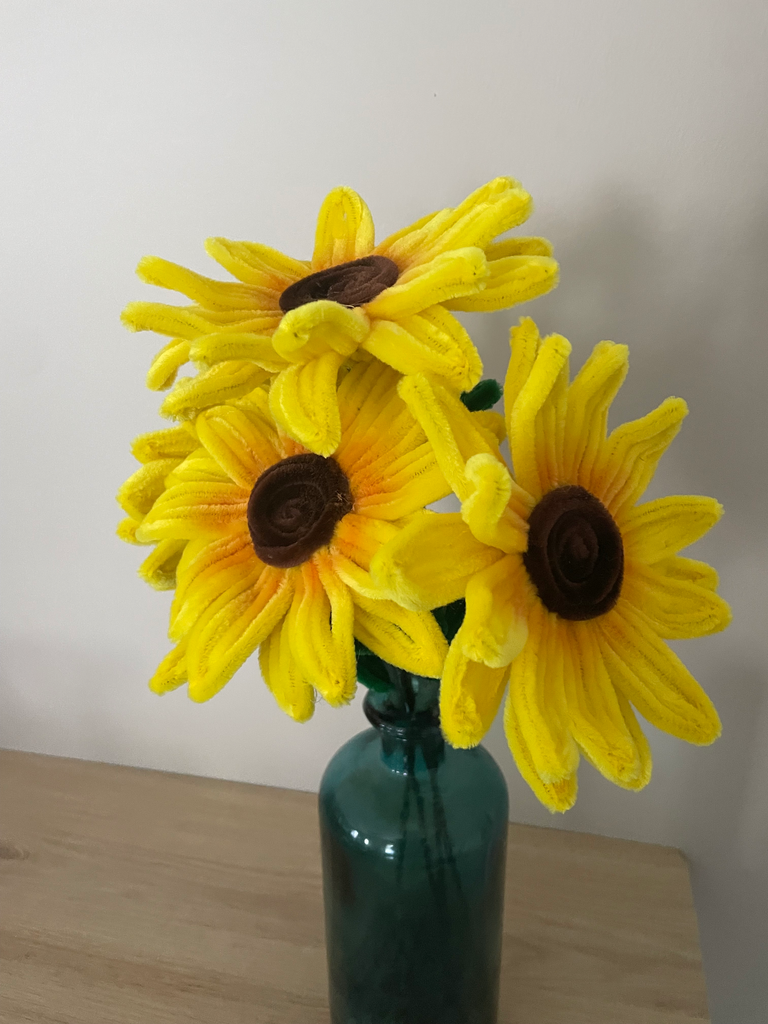 Bouquet de tournesols artisanal en fils chenille