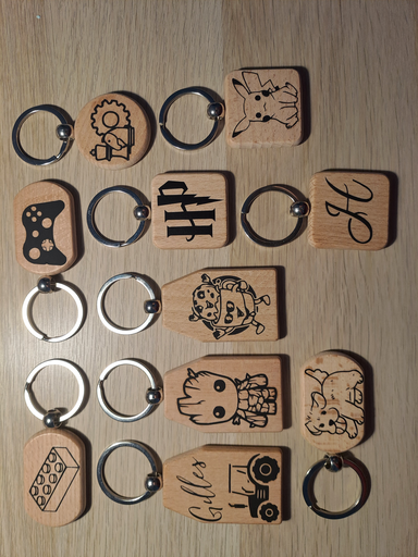 Porte-clés en bois personnalisés